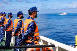 Fin d’une patrouille conjointe entre les Garde-côtes du Vietnam et de la Chine