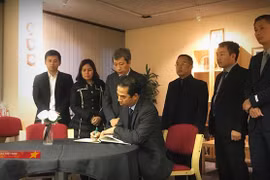 Camion charnier : le vice-ministre des Affaires étrangères To Anh Dung au Royaume-Uni