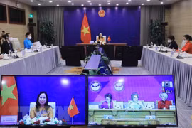 La vice-présidente Vo Thi Anh Xuan assiste au 3e Forum des femmes eurasiennes