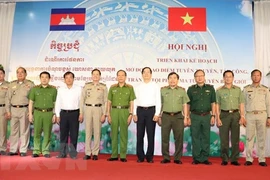 Le Vietnam et le Cambodge lancent une opération contre la drogue dans les zones frontalières