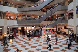 Les ventes au détail à Singapour à leur plus bas niveau en mai