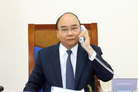 Conversation téléphonique entre Nguyen Xuan Phuc et Angela Merkel