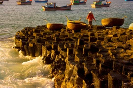 Retour et détour à Phu Yên, entre terre et mer