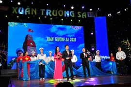 Le programme «Printemps sur l’archipel de Truong Sa» à l’Opéra de Hanoi