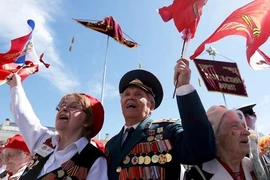 Les dirigeants vietnamiens félicitent leurs homologues russes pour le jour de la victoire