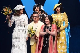 Nguyên Công Tri pour ouvrir la "Semaine de la mode internationale du Vietnam 2020 Aquafina"