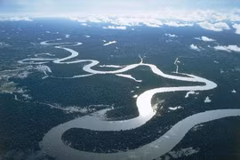 Mékong : la rétention de l’eau en amont entraîne de graves pénuries d’eau en aval