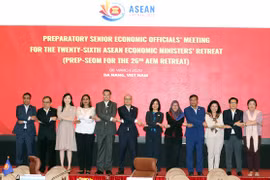 Adoption des initiatives du Vietnam dans la coopération économique avec l'ASEAN