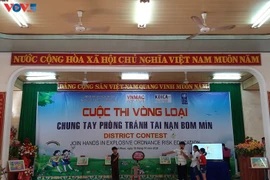 Binh Dinh sensibilise les jeunes à la prévention des bombes et des mines