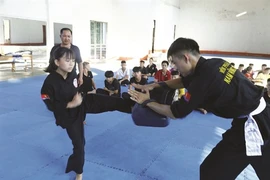 Bich Loan, la fille en or du pencak silat de Tuyên Quang