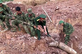 Des ONG américaines soutiennent le déminage à Quang Tri 