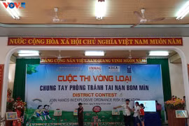 Binh Dinh sensibilise les jeunes à la prévention des bombes et des mines