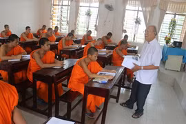 À Soc Trang, un professeur khmer se consacre corps et âme à la cause éducative