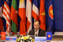 Le Vietnam va continuer à contribuer au développement de l’ASEAN