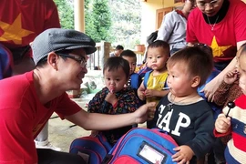 Un jeune homme de 38 ans qui a 20 ans de volontariat
