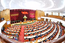 Deuxième jour de travail du 13e Plénum du CC du PCV