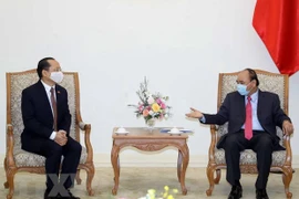 Le PM Nguyên Xuân Phuc reçoit le nouvel ambassadeur du Cambodge