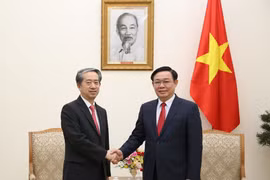 Le vice-PM Vuong Dinh Huê reçoit l’ambassadeur de Chine