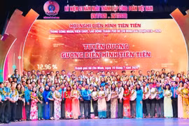 Ho Chi Minh-Ville: plus de 210 travailleurs à l’honneur