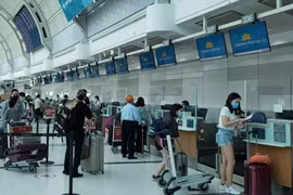 Près de 320 Vietnamiens au Canada rapatriés