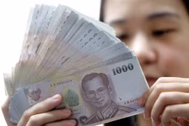 Thaïlande: Le Premier ministre affirme la stabilité financière du gouvernement