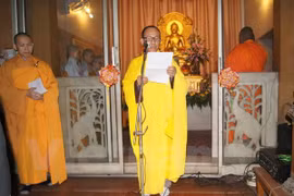 La communauté vietnamienne à l'étranger fête le Têt du Coq