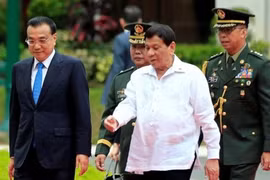 La Chine et les Philippines signent 14 conventions de coopération 