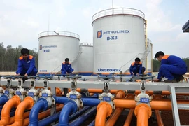 Importation de près de 990.000 tonnes de carburants de R. de Corée en quatre mois