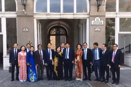 Hanoï et Budapest renforcent leur coopération 