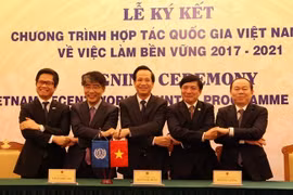  Le Vietnam et l'OIT signent un pacte de coopération sur l'emploi durable