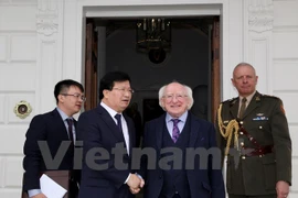 Le vice-PM Trinh Dinh Dung suggère à l’Irlande d’encourager l'UE à signer l'ALE avec le Vietnam