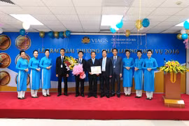 Vietnam Airlines : compagnie des services subsidiaires (VIAGS) honorée par des étrangers