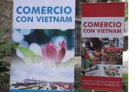 Table ronde sur le Vietnam à Buenos Aires