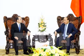 Le Premier ministre reçoit le président de la Chambre de commerce Hong Kong-Vietnam