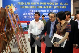 Exposition de photos et de films documentaires sur la communauté de l'ASEAN à Ninh Thuan