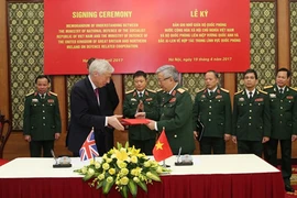 Promouvoir la coopération Vietnam - Royaume-Uni dans la défense 