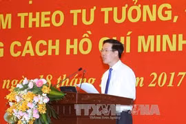 Pour que de plus en plus de personnes suivent l’exemple moral du Président Ho Chi Minh