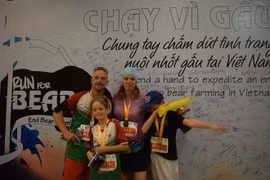 Une course pour les ours à Hanoï