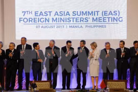 Le Vietnam propose des mesures pour renforcer la coopération de l'ASEAN + 3 et de l’EAS