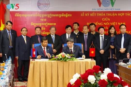 Renforcement de la coopération entre VOV et la radio nationale cambodgienne