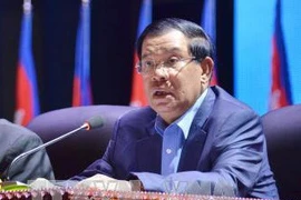 Le PM cambodgien apprécie les relations avec le Vietnam