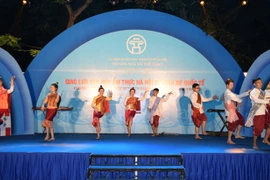 Hanoi: échange gastronomique avec les amis étrangers