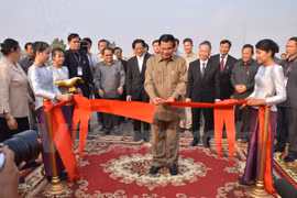 Inauguration de l’Avenue de l’amitié Phnom Penh-Hanoi