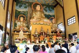 Cérémonie de prière pour la prospérité du pays et le bonheur du peuple au Laos