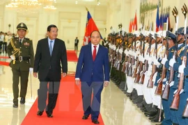 Entretien Nguyen Xuan Phuc-Samdech Techo Hun Sen