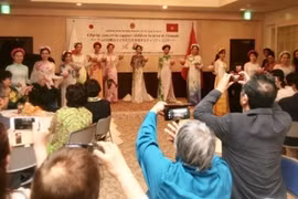 L’ambassade du Vietnam au Japon au chevet des enfants démunis
