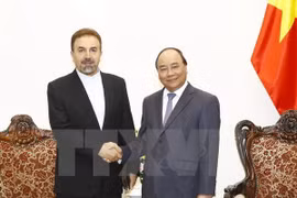 Le Premier ministre Nguyen Xuan Phuc reçoit l’ambassadeur iranien