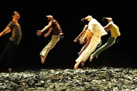 Danse contemporaine : rencontre croisée Asie-Europe au Vietnam 2017