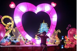 Une fête de la lumière originale à Hô Chi Minh-Ville