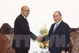Le PM salue les contributions de l'ambassadeur cubain 